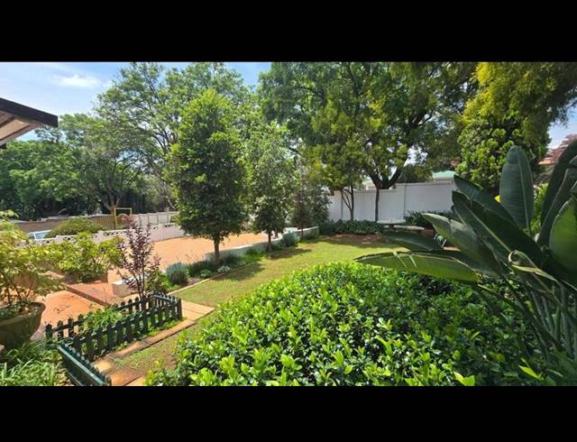 3 BEDROOM HOUSE FOR SALE IN KENSINGTON
